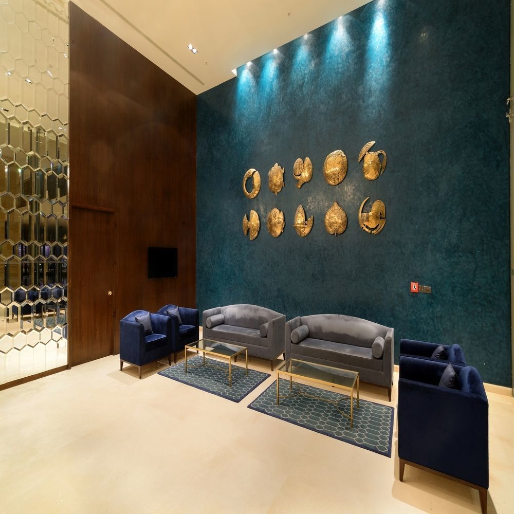 โรงแรมมาราซา สโรวร พรีเมียร์ ติรุปาติ ตีรูปาติ ภายนอก รูปภาพ The interior of the lounge