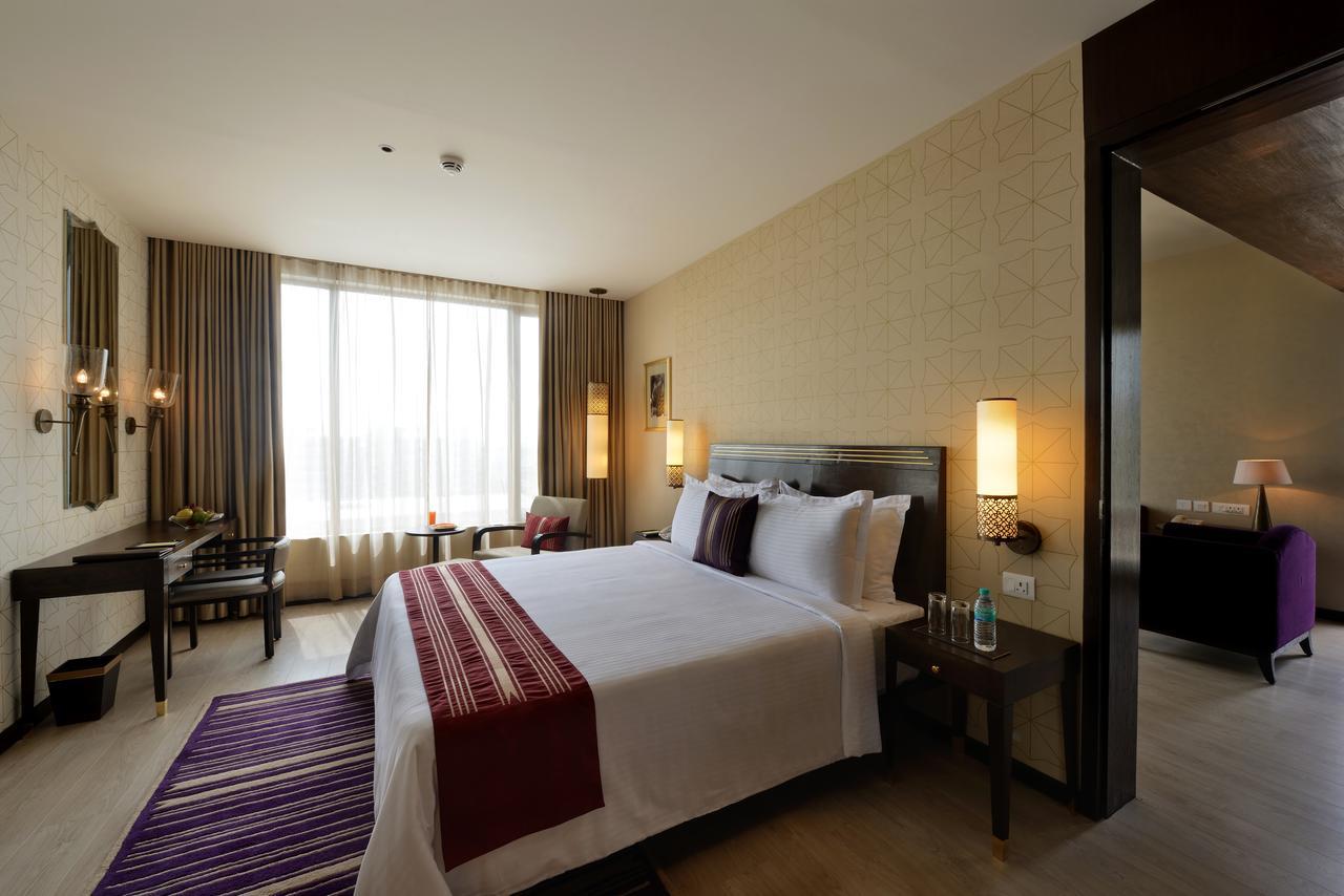 โรงแรมมาราซา สโรวร พรีเมียร์ ติรุปาติ ตีรูปาติ ห้อง รูปภาพ A room at the Taj Bengal