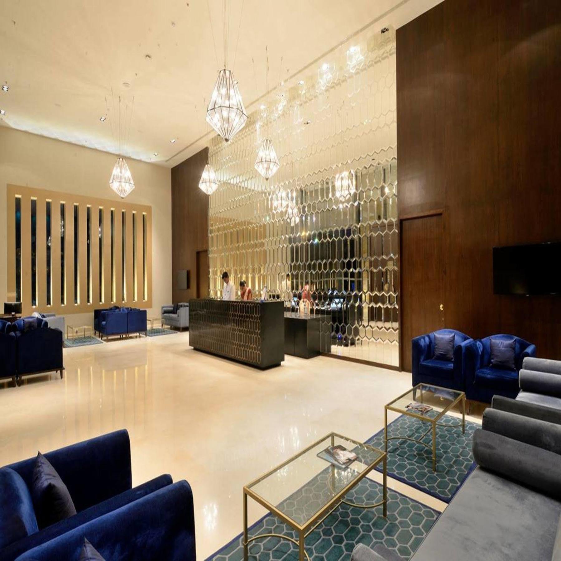 โรงแรมมาราซา สโรวร พรีเมียร์ ติรุปาติ ตีรูปาติ ภายนอก รูปภาพ The lobby of the hotel